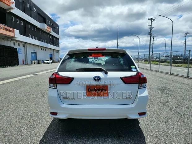Toyota Corolla Fielder 2019 White