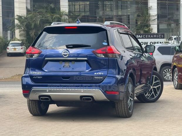 Nissan X-Trail 2019 Blue