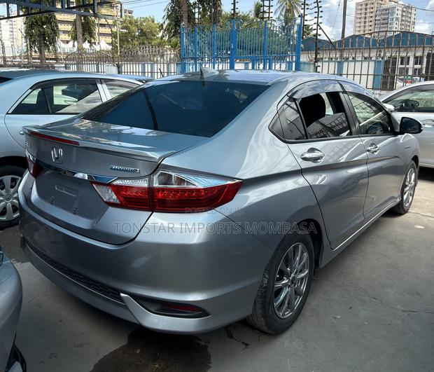 Honda Grace 1.5 Hybrid FWD 2019 Silver