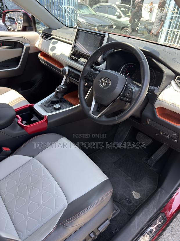 Toyota RAV4 Adventure 2019 Maroon