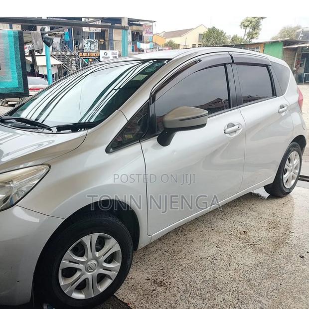 Nissan Note 2018 Silver