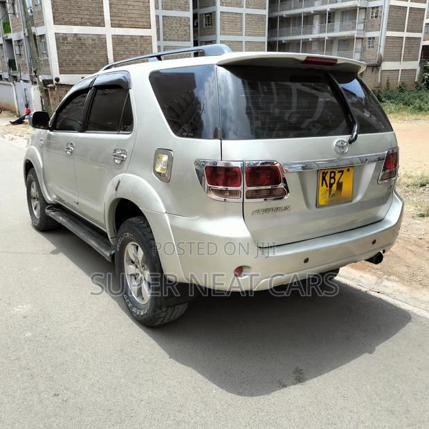 Toyota Fortuner 2007 Silver