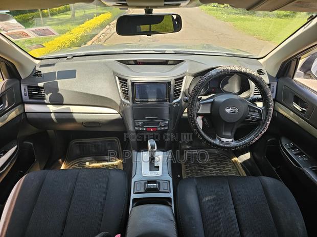 Subaru Legacy 2012 Silver