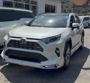 Toyota RAV4 2019 White for sale