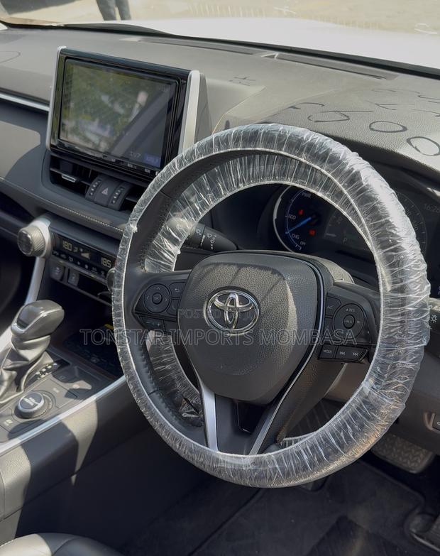 Toyota RAV4 2019 White