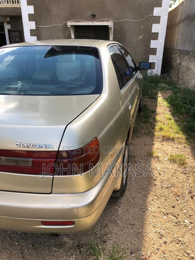 Toyota Corona 1999 Beige