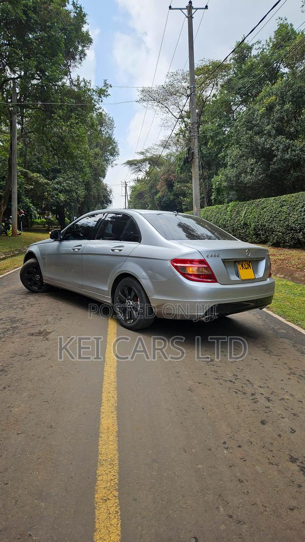 Mercedes-Benz C200 2010 Silver