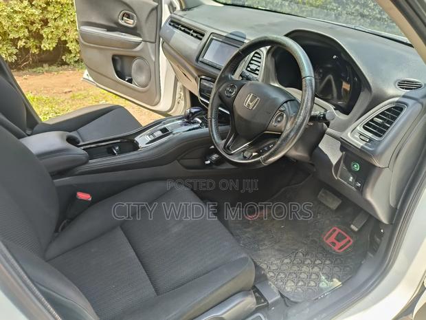 Honda Vezel 2017 White