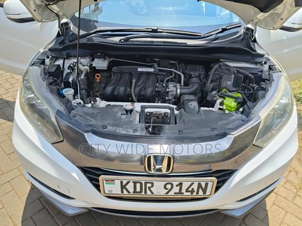 Honda Vezel 2017 White