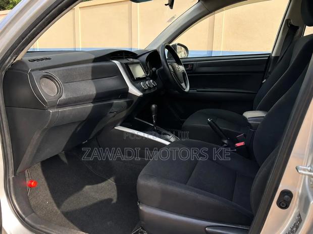 Toyota Corolla Fielder 2020 Silver