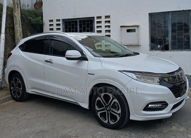 Honda Vezel 2019 White