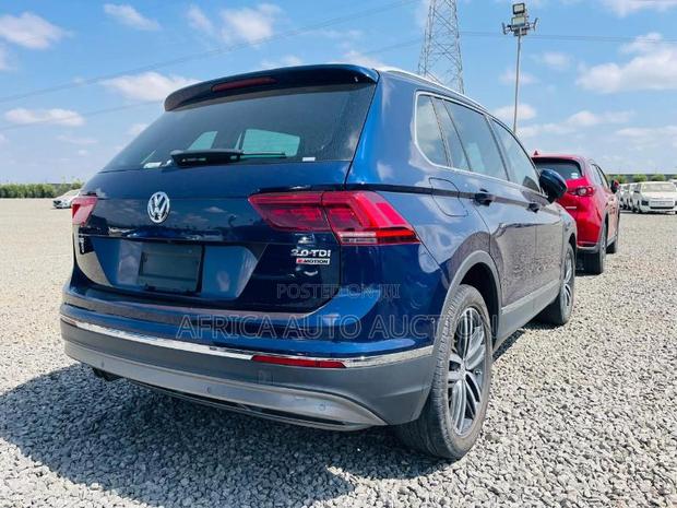 Volkswagen Tiguan 2019 Blue