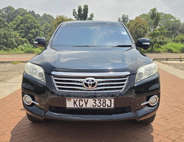 Toyota Vanguard 2012 Black