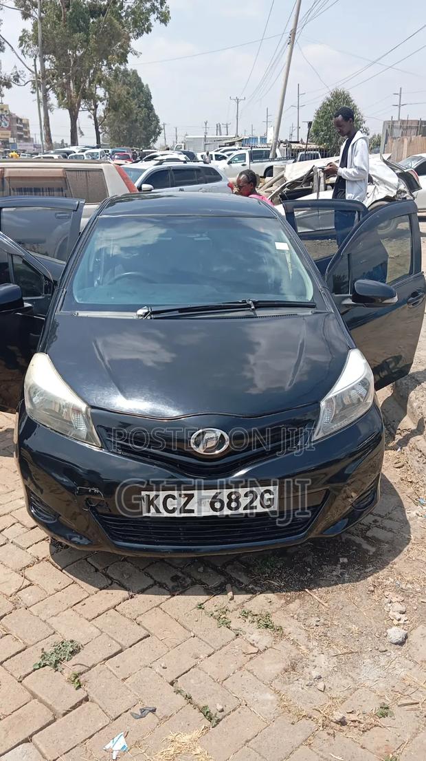Toyota Vitz 2013 Black