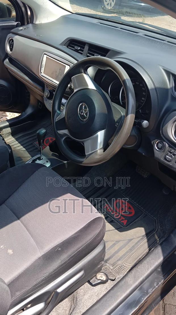 Toyota Vitz 2013 Black
