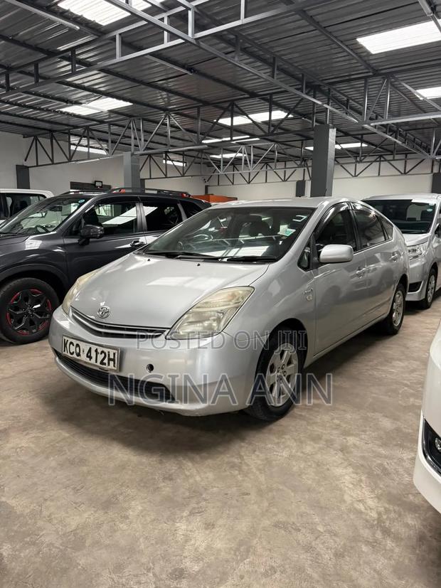 Toyota Prius 2011 Silver