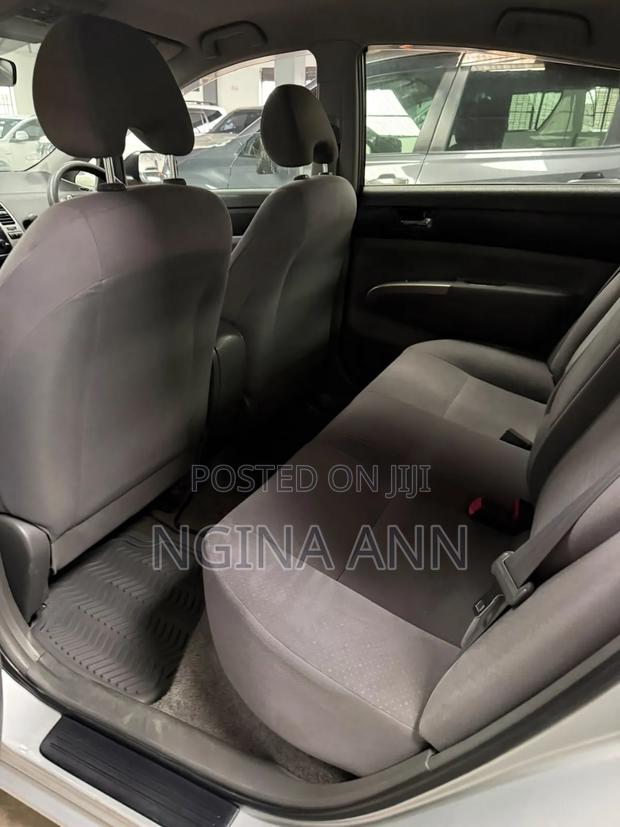 Toyota Prius 2011 Silver