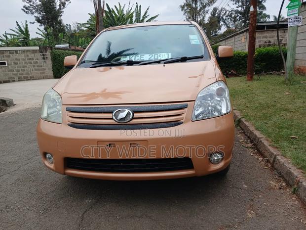 Toyota Raum 2008 Brown