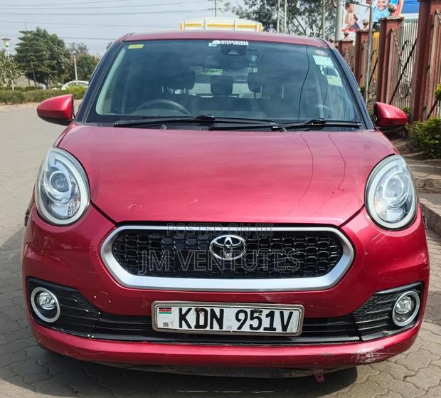 Toyota Passo 2017 Red