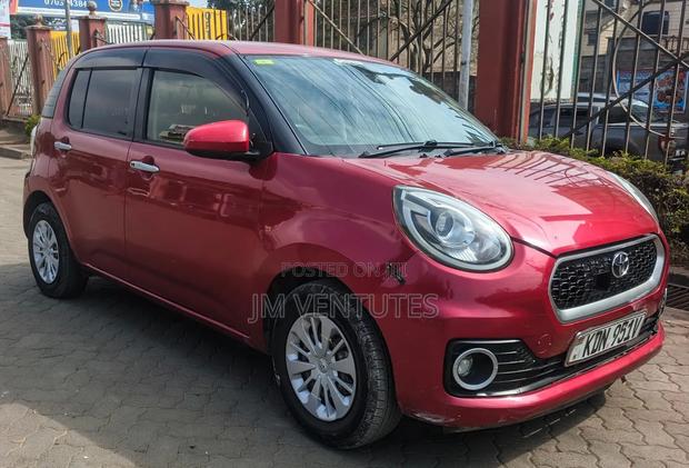 Toyota Passo 2017 Red