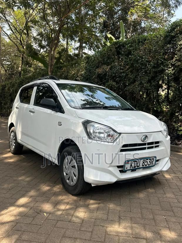 Daihatsu Mira 2017 White