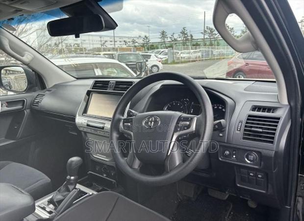 Toyota Land Cruiser Prado 2019 Black