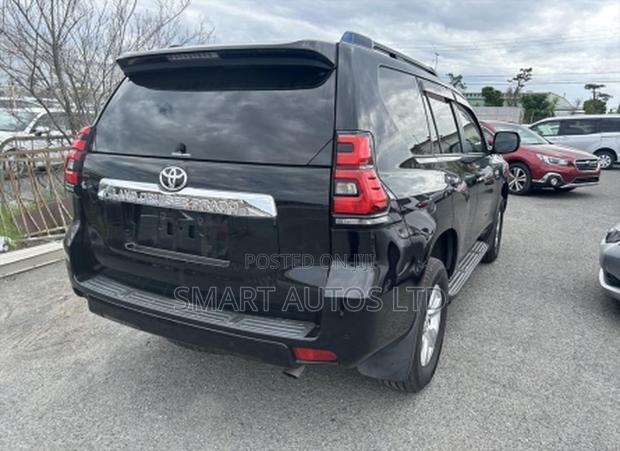 Toyota Land Cruiser Prado 2019 Black