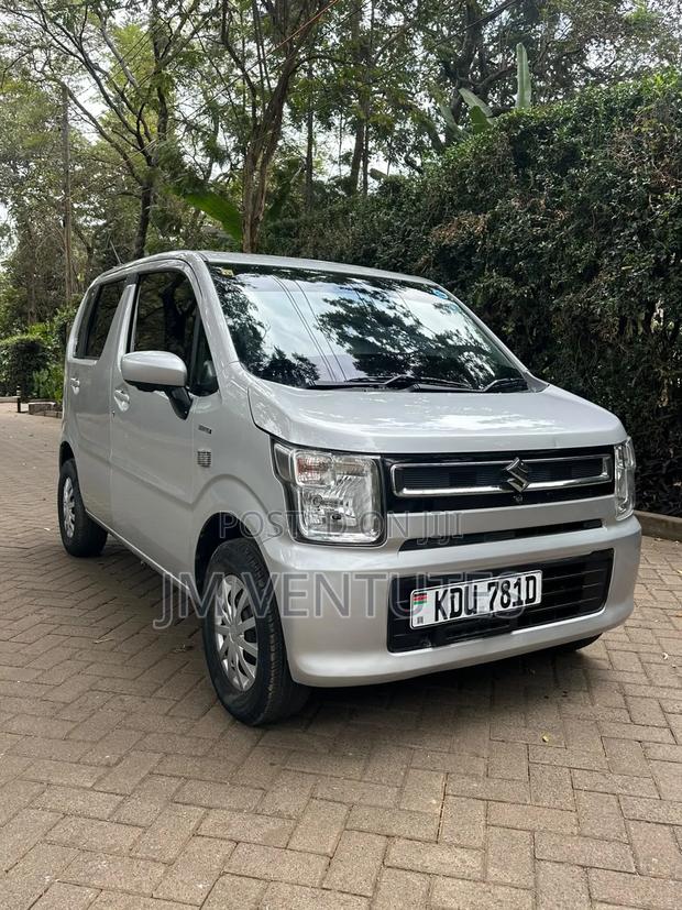 Suzuki Wagon R 2018 Silver