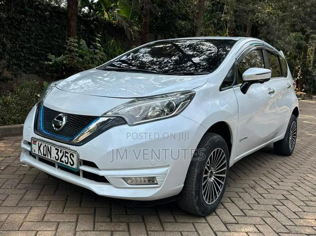 Nissan Note 2016 White