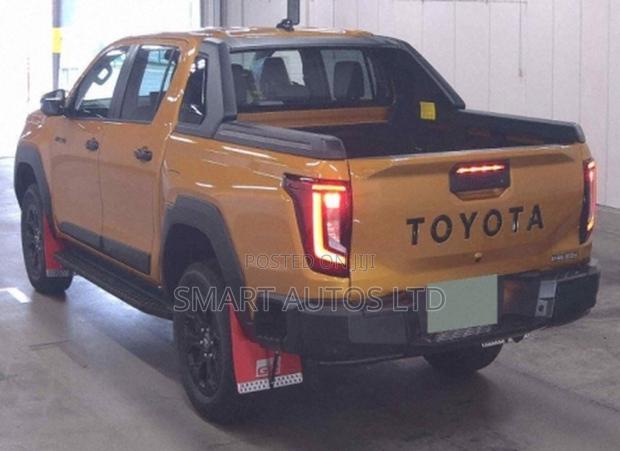 New Toyota Hilux 2026 Orange