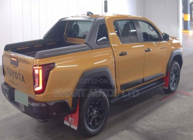 New Toyota Hilux 2026 Orange