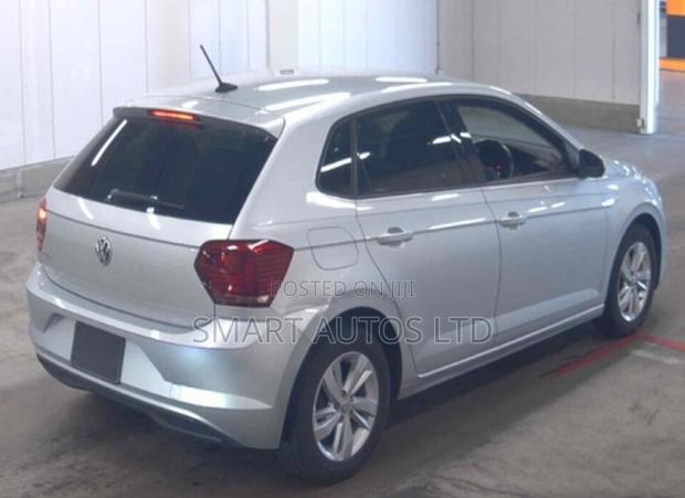 Volkswagen Polo 2019 Silver