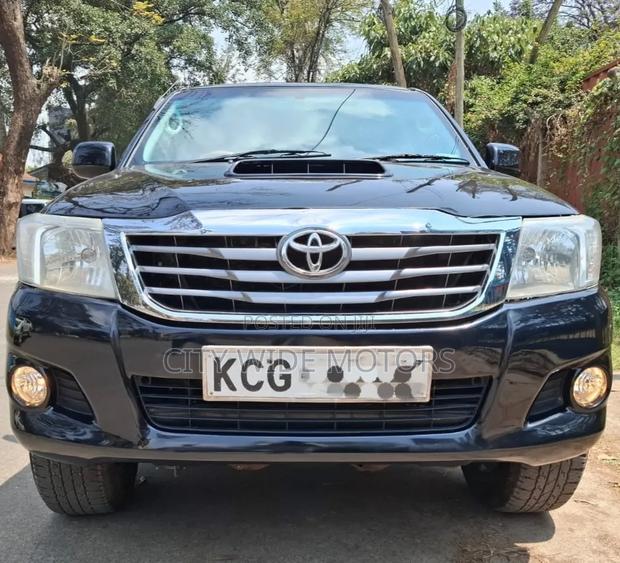 Toyota Hilux 2009 Black