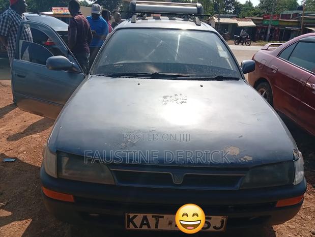 Toyota Corolla 1996 Black