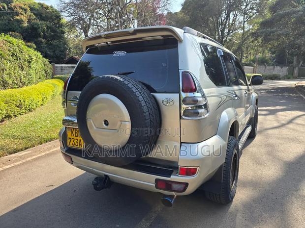 Toyota Land Cruiser Prado 2005 Beige