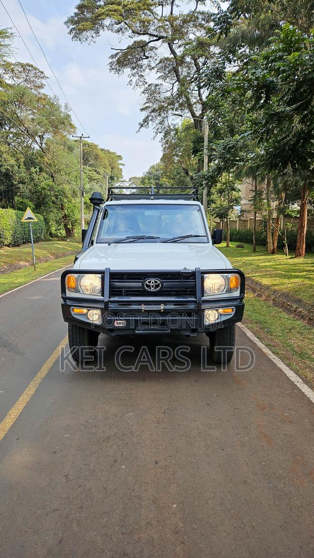 Toyota Land Cruiser 76 Series 2019 White