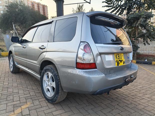 Subaru Forester 2006