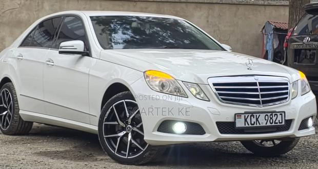 Mercedes-Benz E300 2009 White
