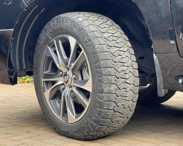 Toyota Land Cruiser Prado 2015 Blue
