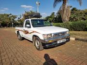 Toyota Hilux 2006 Off white for sale