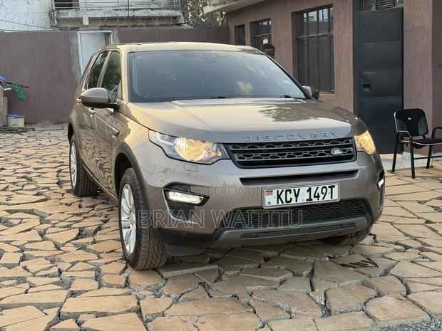 Land Rover Discovery 2015 Brown