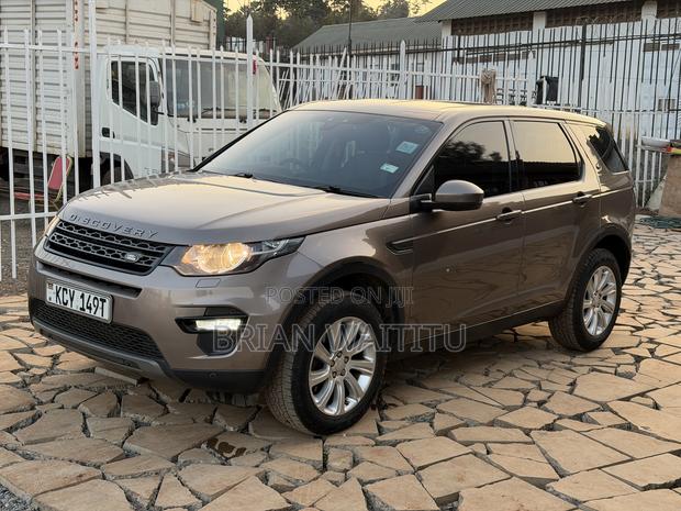 Land Rover Discovery 2015 Brown