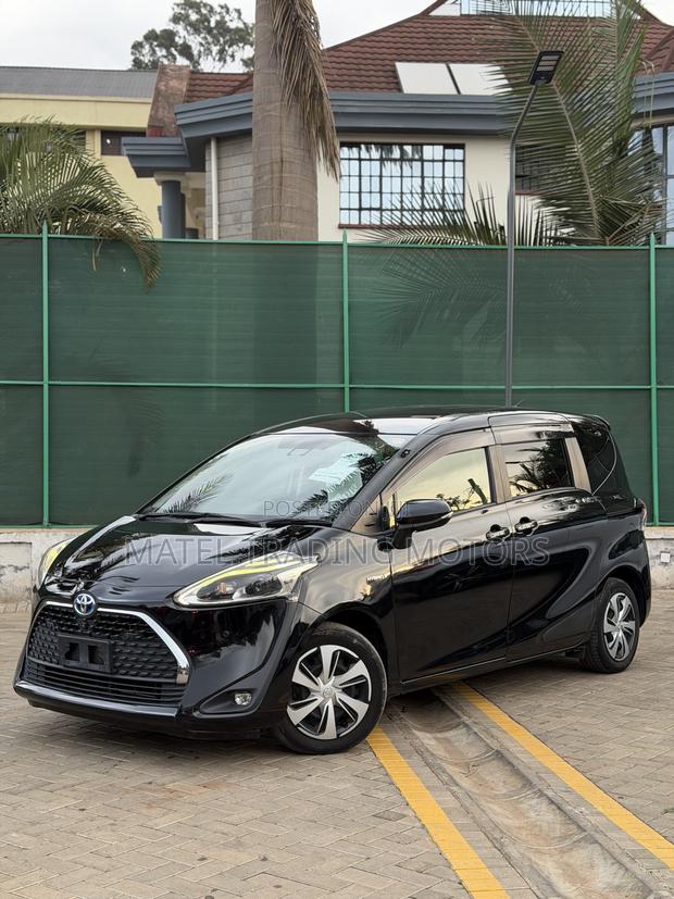 Toyota Sienta 1.5 Hybrid FWD (6-seater) 2019 Black