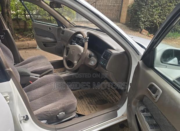 Toyota Corolla 1997 Off white