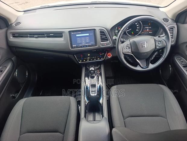 Honda Vezel 2019 White