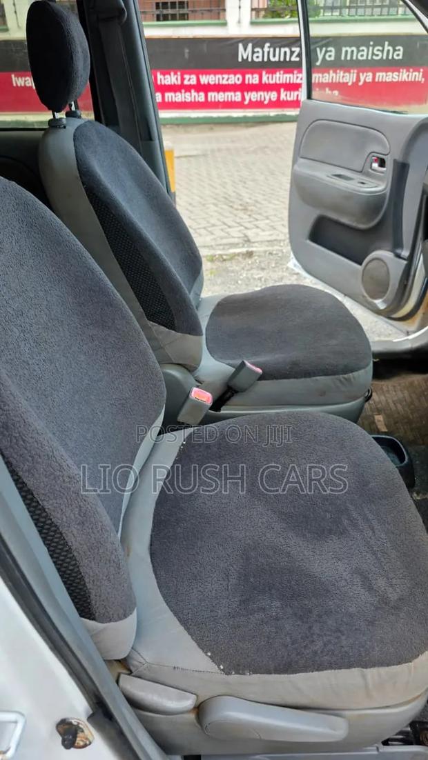 Toyota Sienta 2004 White