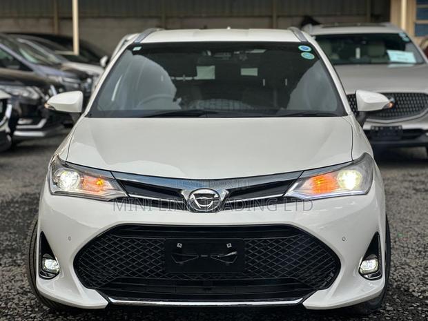 Toyota Corolla Fielder 1.5 Petrol FWD 2019 Pearl