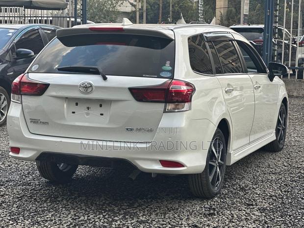 Toyota Corolla Fielder 1.5 Petrol FWD 2019 Pearl