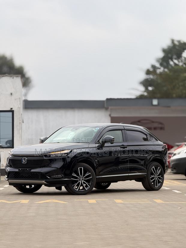 Honda Vezel 1.5 Hybrid 4WD 2021 Silver