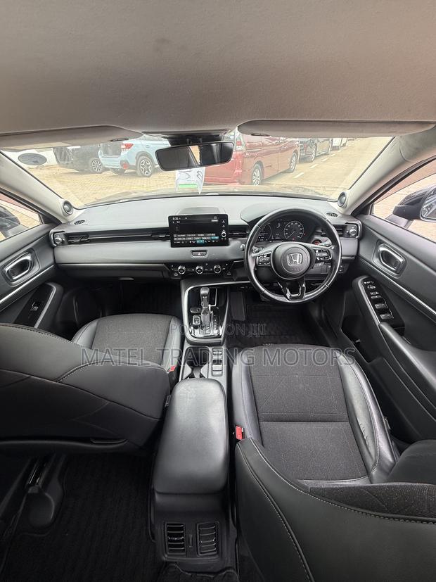 Honda Vezel 1.5 Hybrid 4WD 2021 Silver